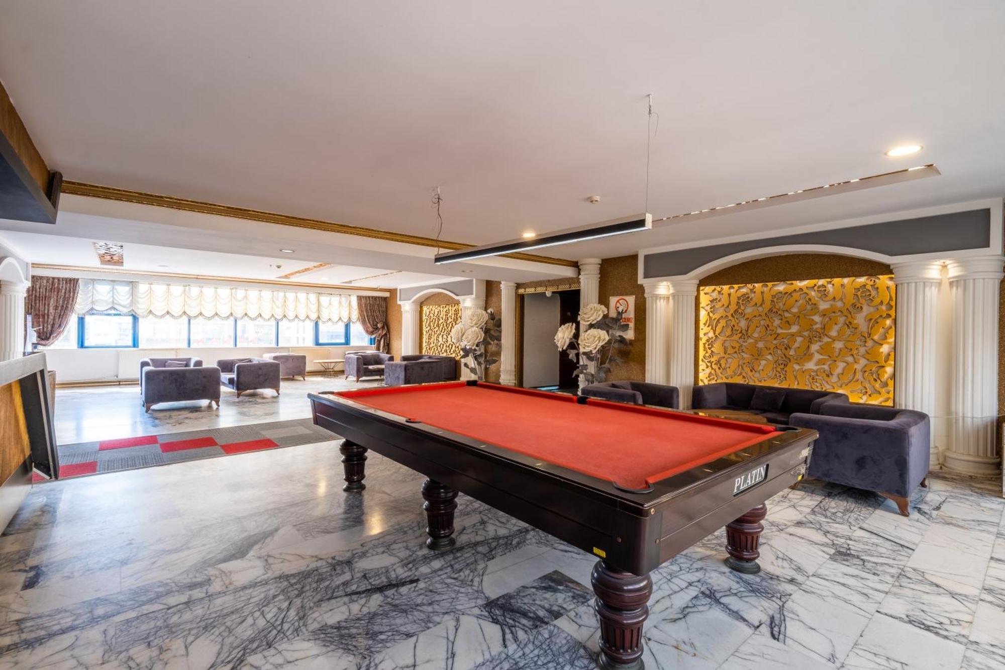 Otel Nova *